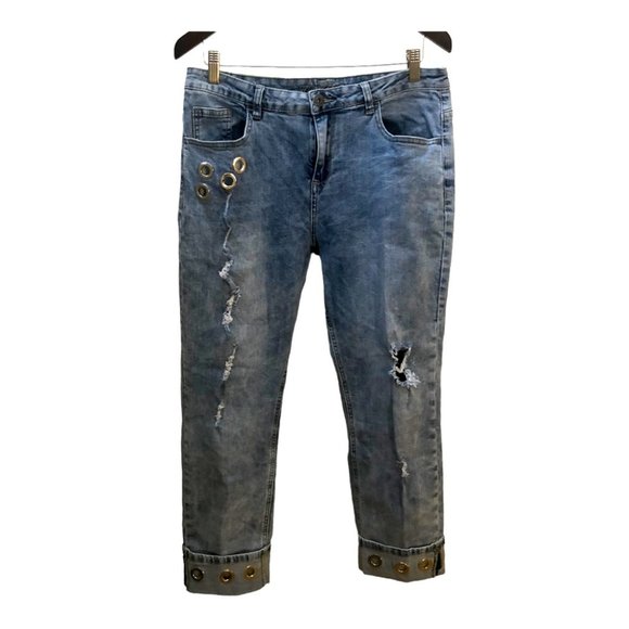 Cartise Jeans Cropped Grommet Distressed Folded Hem Light Wash Denim - Picture 1 of 8